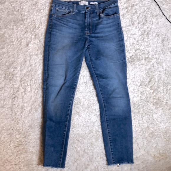 Jen 7 for 7 For All Mankind Jeans High-rise, bottom fringe with back zip, size 6 - Picture 1 of 10